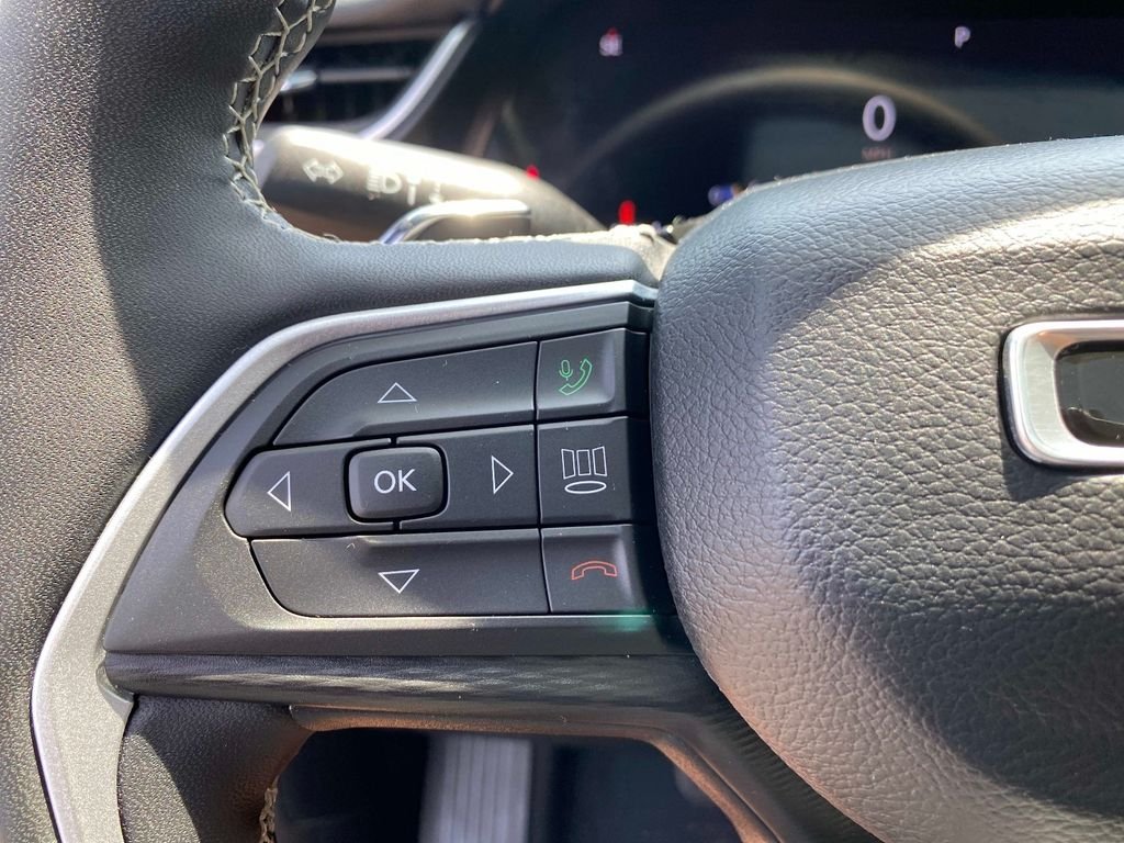 Used 2023 White Jeep Altitude X image 20