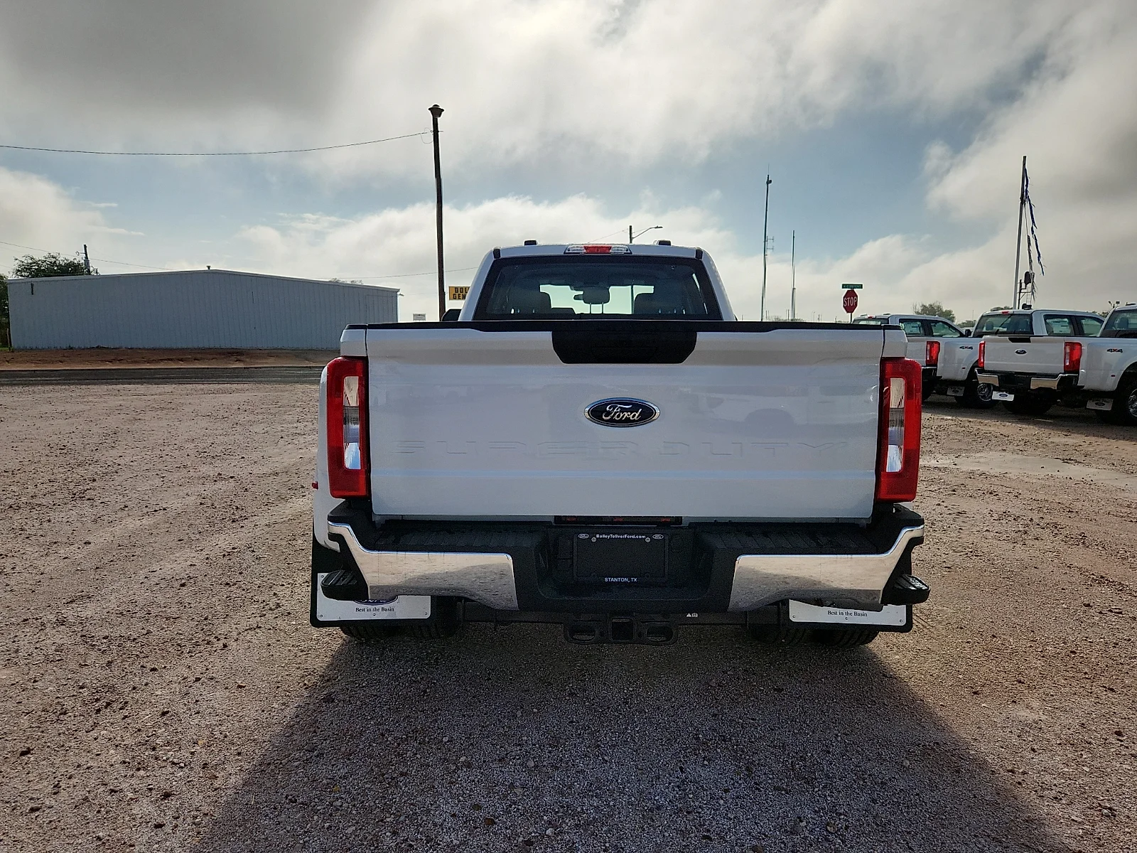 New 2026 Oxford White Ford XL image 6