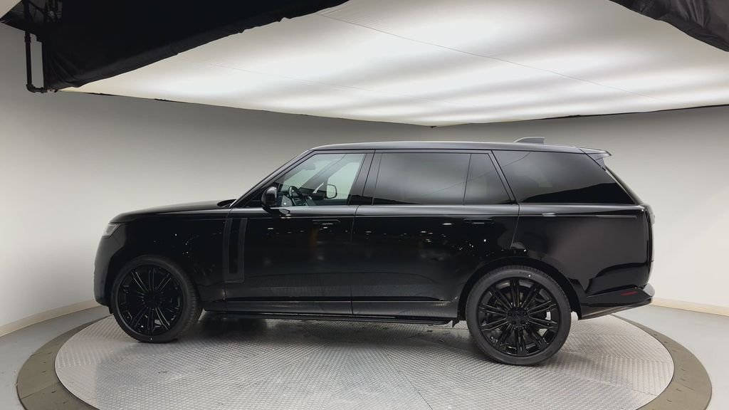 New 2026 Santorini Black Land Rover Autobiography image 5
