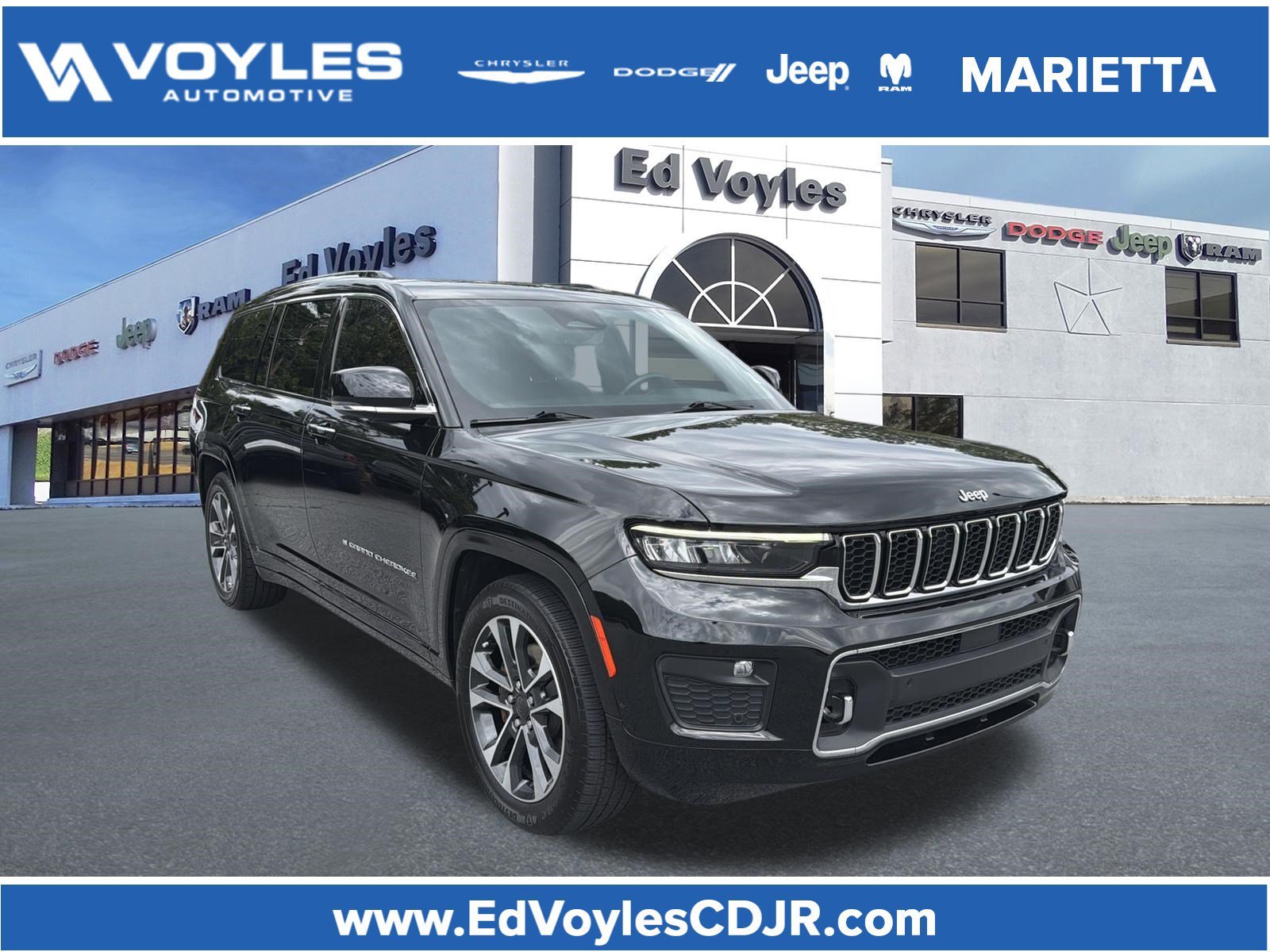 Used 2022 Diamond Black Crystal Pearlcoat Jeep Overland image 1