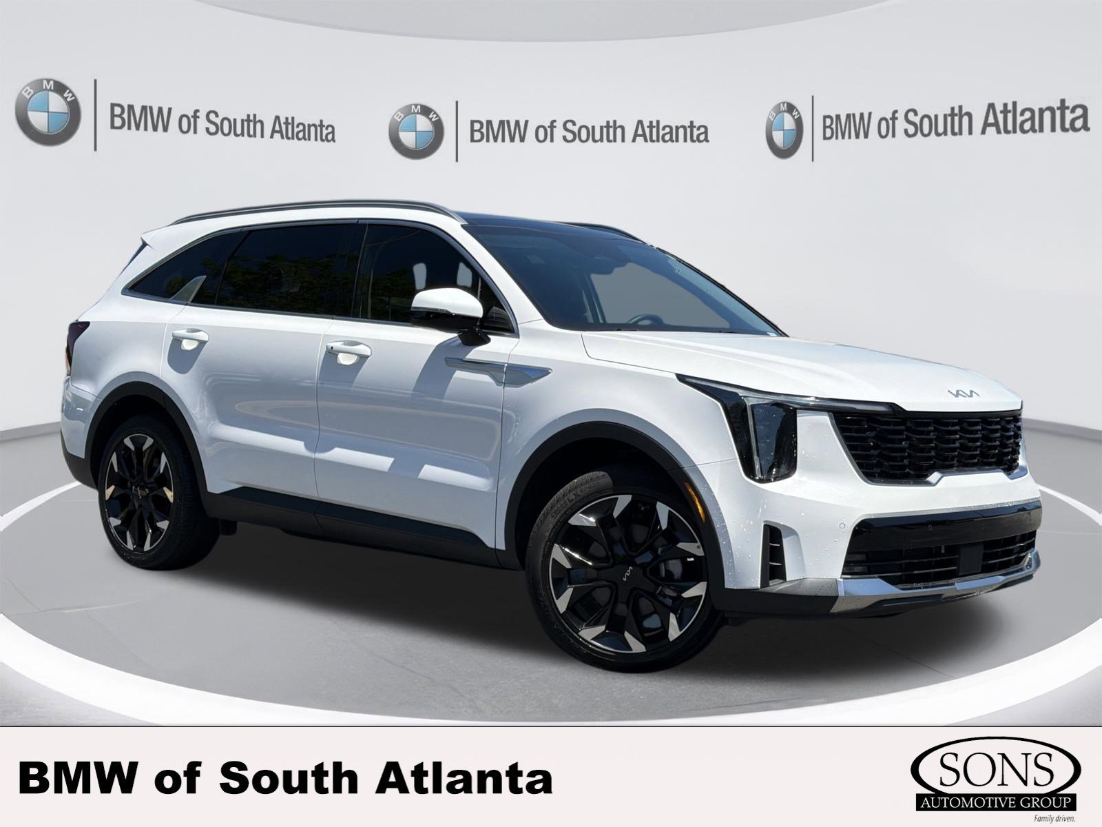 Used 2025 Glacial White Pearl Kia EX image 1