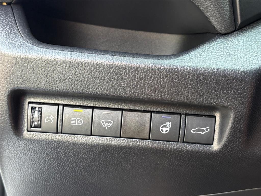 2021 Toyota RAV4 XLE Premium - Photo 14