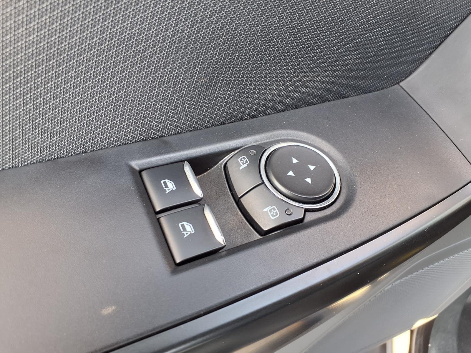 Used 2025 Blue Ford XL image 7