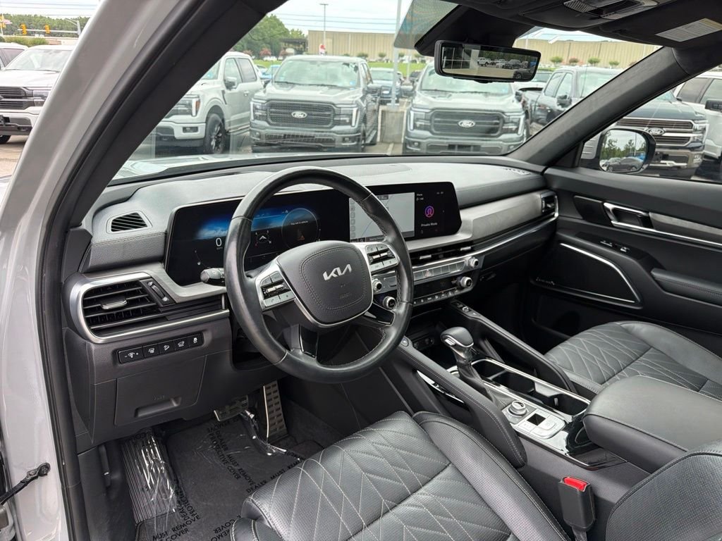 Used 2023 Wolf Gray Kia SX-Prestige X-Line image 12