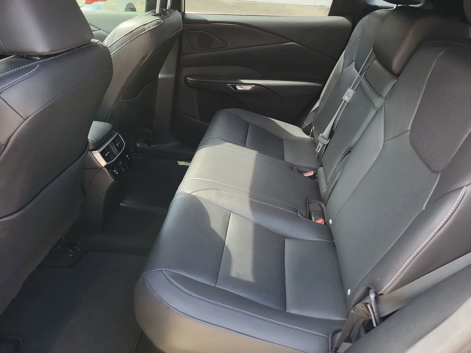 2023 Lexus RX 350 - Photo 25