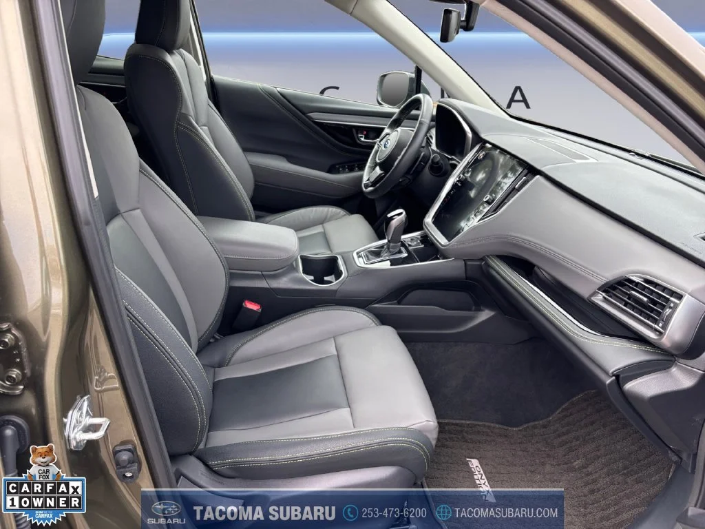Used 2025 Green Subaru Onyx Edition image 15