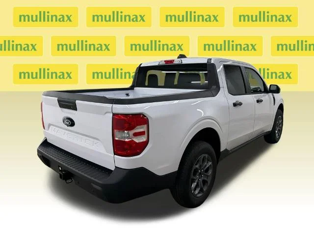 New 2026 Oxford White Ford XLT image 3