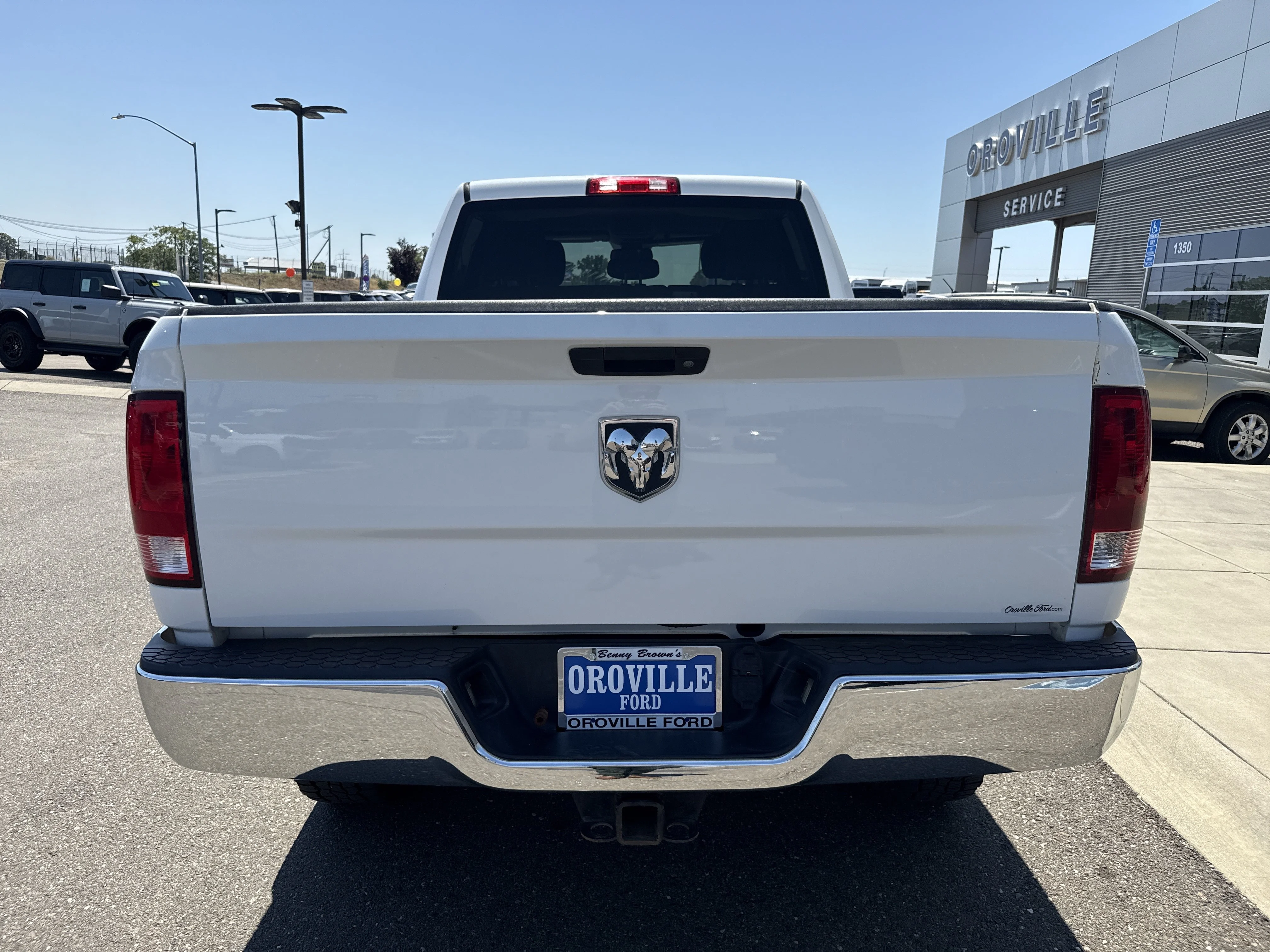 Used 2016 Bright White Clearcoat Ram Tradesman image 4
