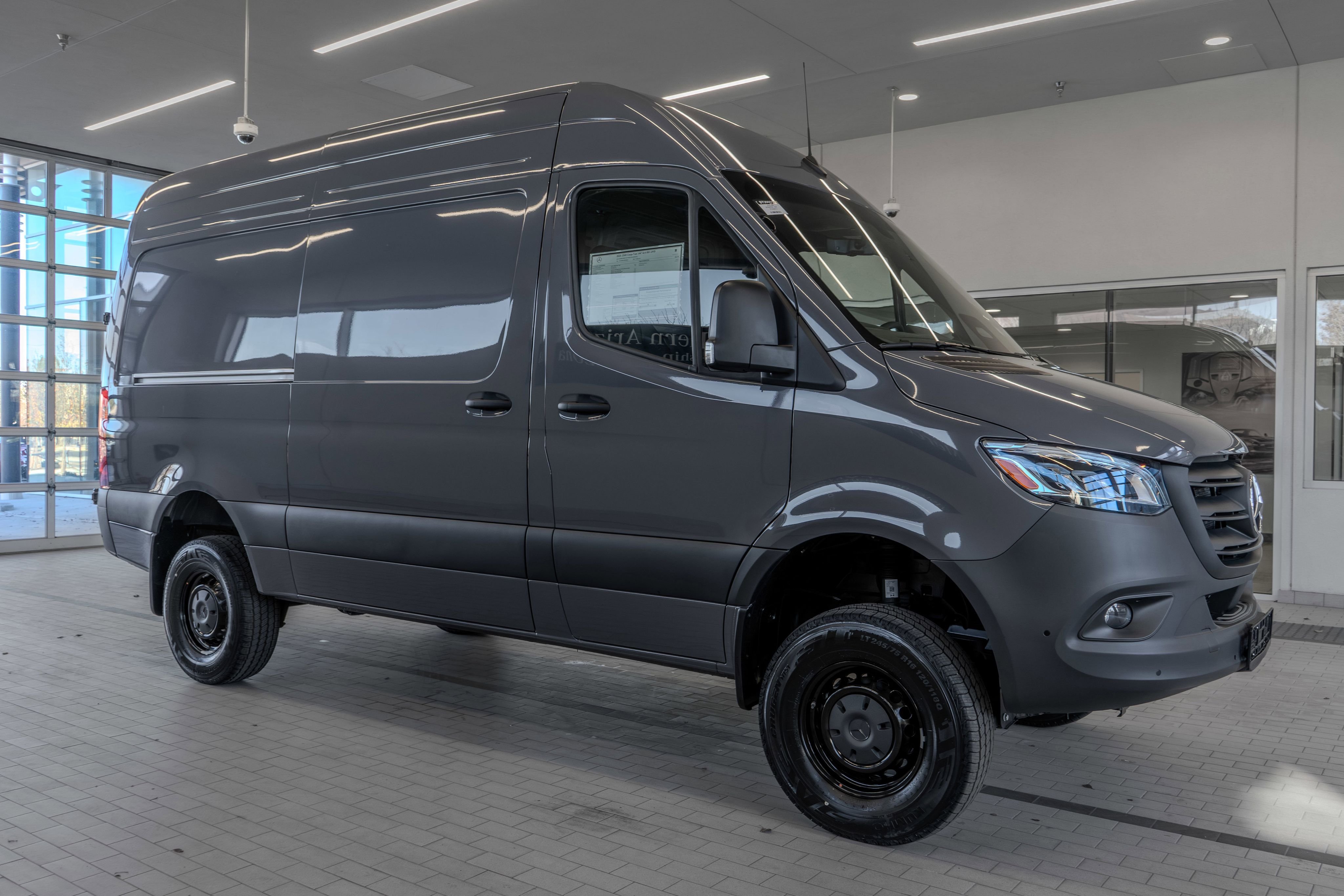 2025 Mercedes-Benz Sprinter Cargo Van Base - Photo 12