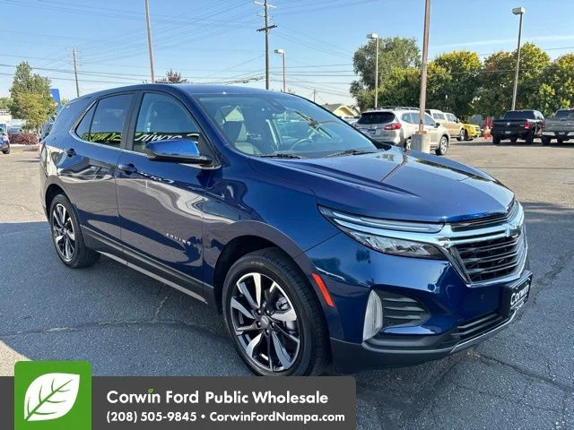Used 2022 Blue Glow Metallic Chevrolet  image 3