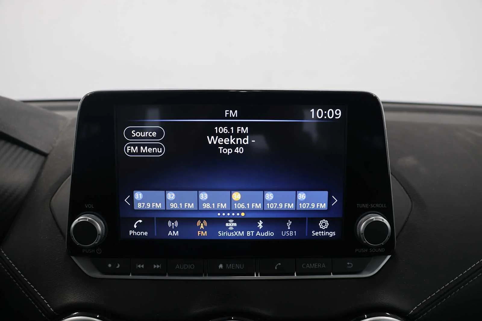 Used 2025 Gun Metallic Nissan SV image 15