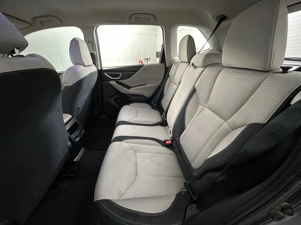 Used 2023 Gray Subaru Base image 19