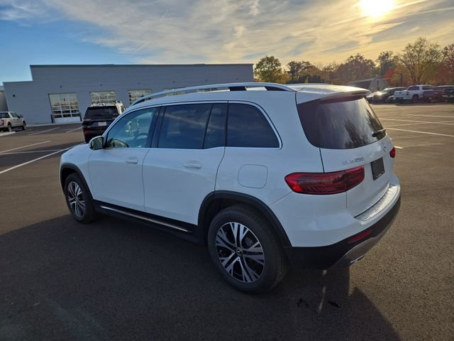 New 2026 Polar White Mercedes-Benz GLB250 image 5