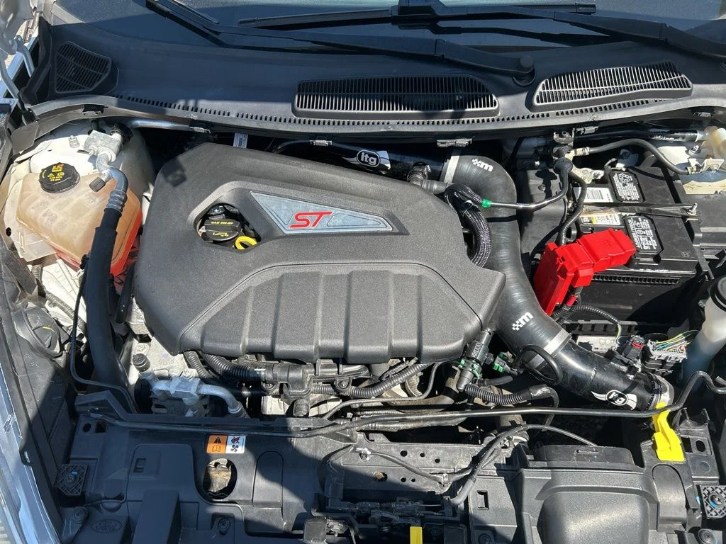 Used 2019 White Ford ST image 27