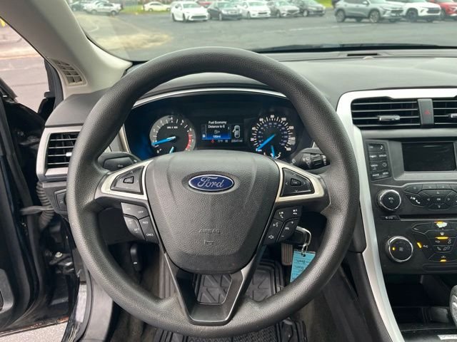 Used 2016 Black Ford SE image 16