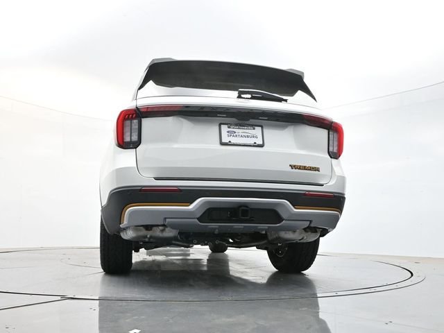 New 2026 Star White Metallic Tri-Coat Ford Tremor® image 48