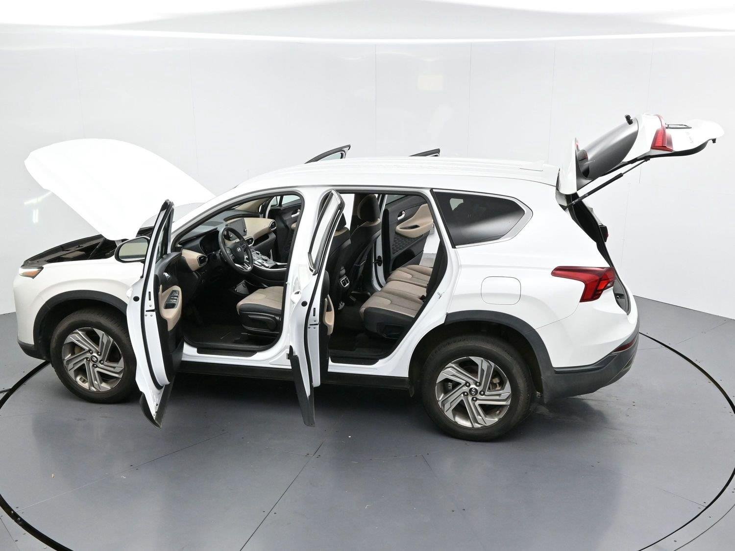 Used 2022 Quartz White Hyundai SE image 40