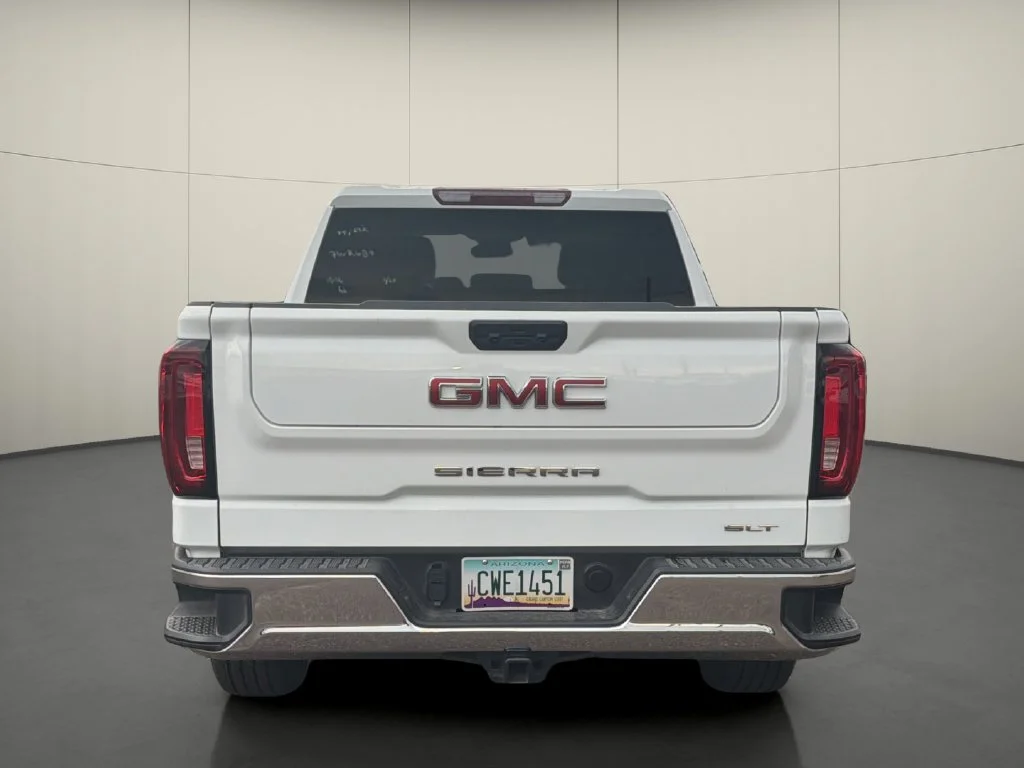 Used 2025 White GMC SLT image 6