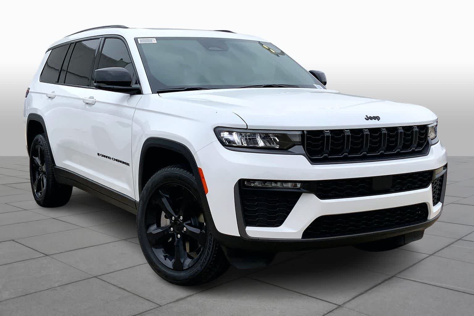New 2026 Bright White Clear-Coat Exterior Paint Jeep Limited image 2