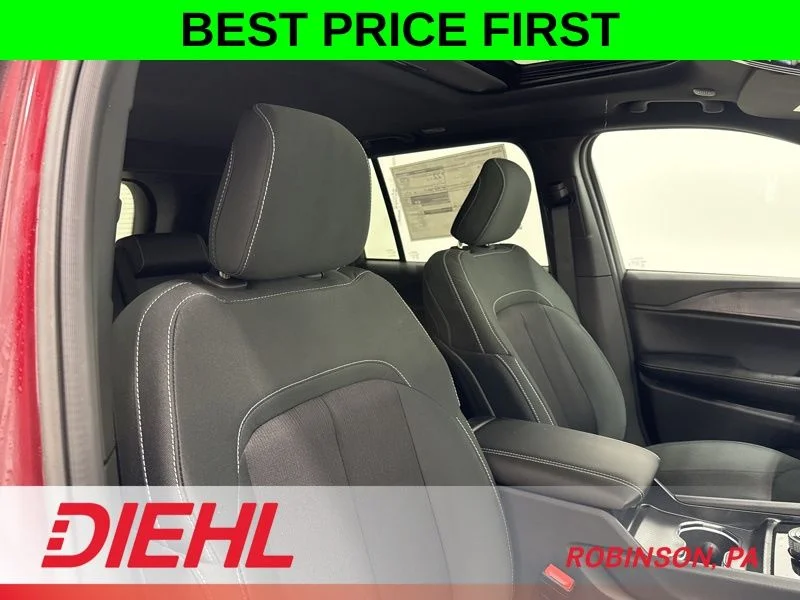 New 2026 Velvet Red Pearl-Coat Exterior Paint Jeep Laredo X image 14