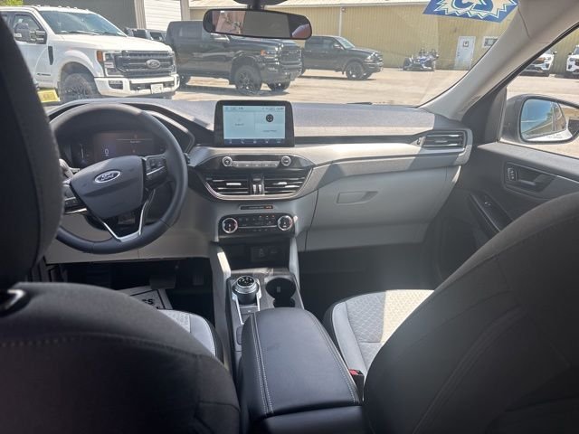 Used 2025 Silver Ford Active image 24