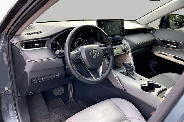 Certified Used 2022 COASTAL GRAY METALLI Toyota  image 17