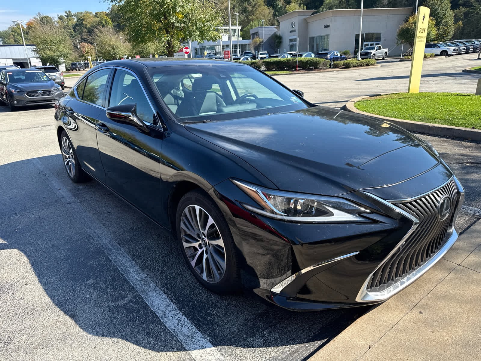 2020 Lexus ES