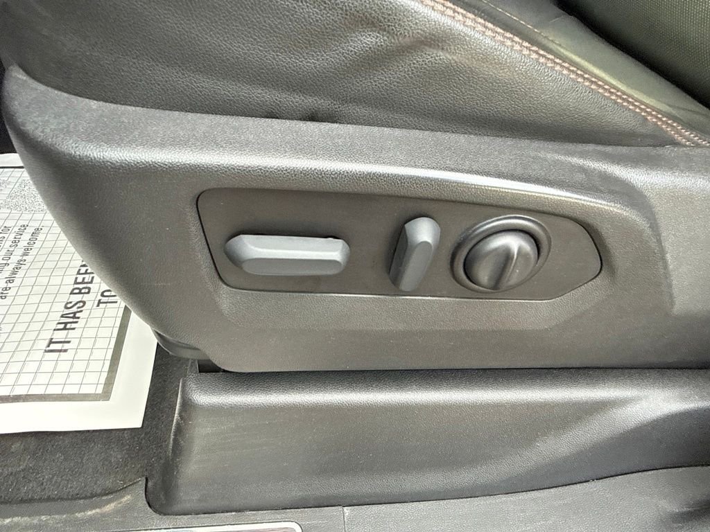 Used 2021 Black GMC AT4 image 28
