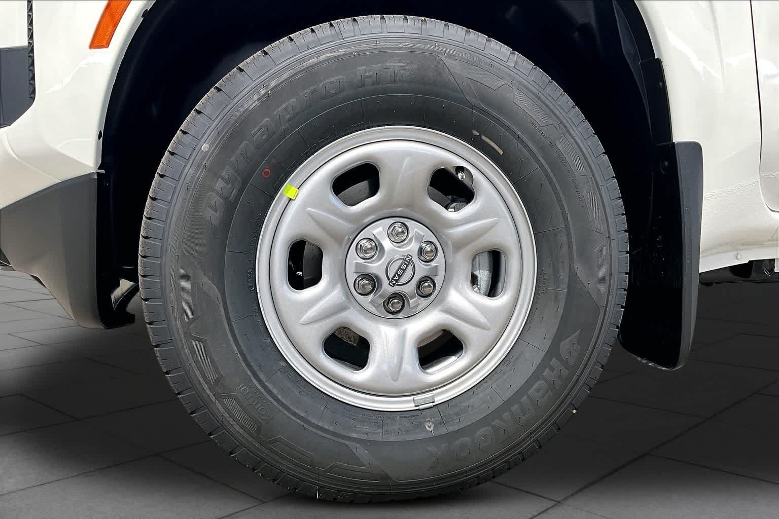 New 2026 Glacier White Nissan S image 9