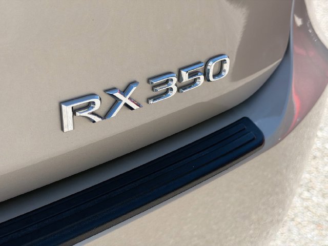 Used 2018 Cashmere Metallic Lexus RX 350 image 11