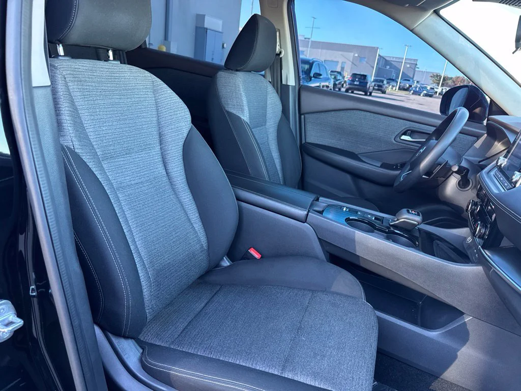 Used 2021 Black Nissan SV image 23