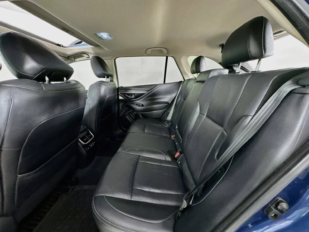 Used 2020 Abyss Blue Pearl Subaru Limited image 30