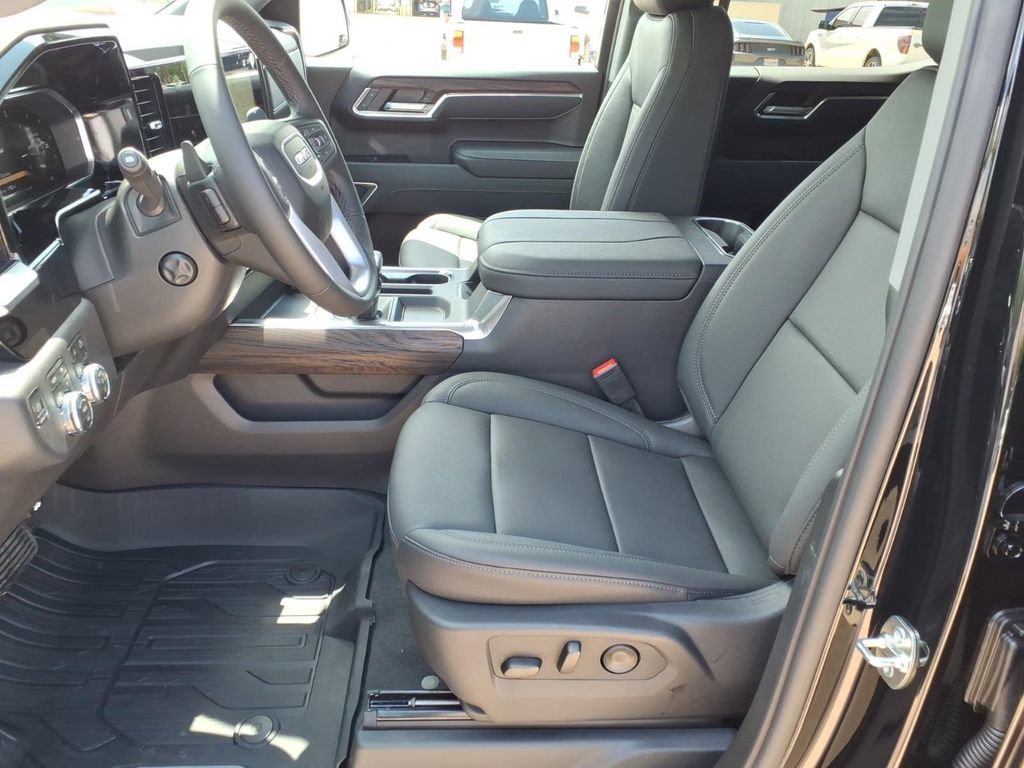 New 2026 Onyx Black GMC SLT image 14