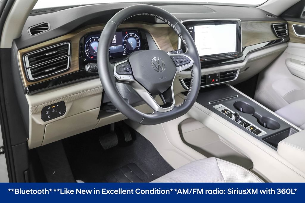 Used 2026 White Volkswagen SE image 4