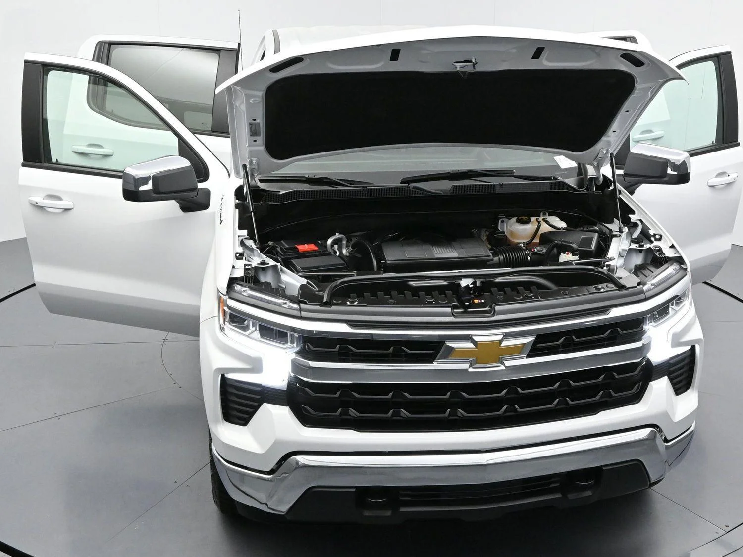 Used 2025 Summit White Chevrolet LT image 42