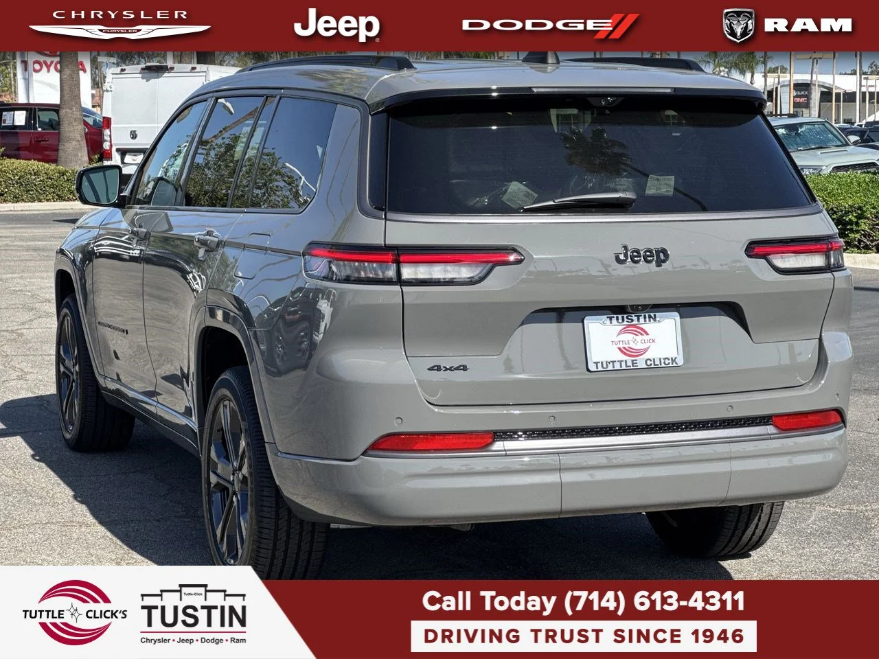 New 2027 Sting-Gray Clear-Coat Paint Jeep Limited Reserve image 12