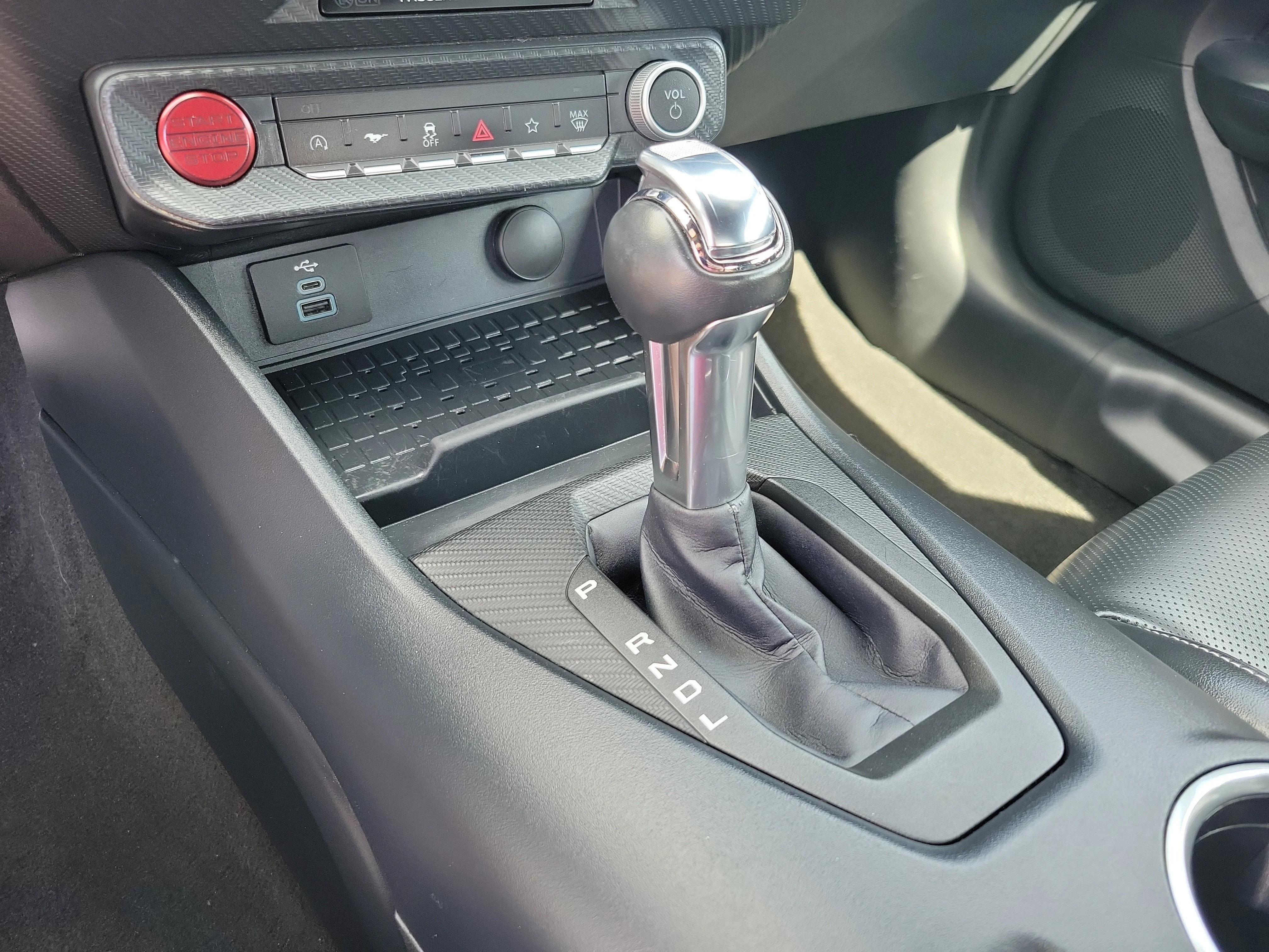 2024 Ford Mustang EcoBoost Premium - Photo 10