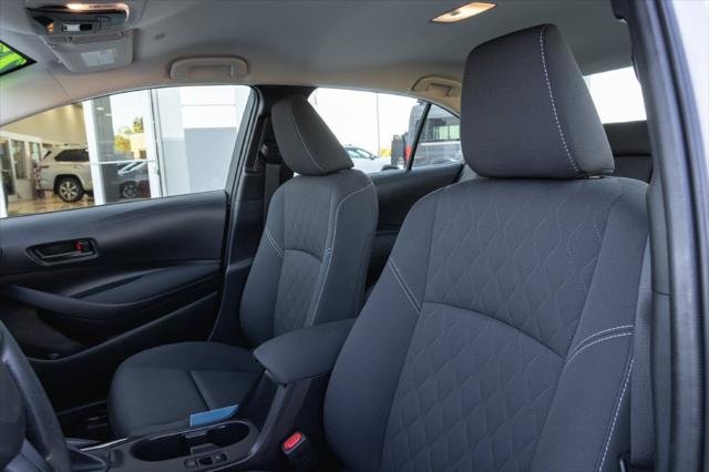 Certified Used 2026 WIND CHILL PEARL Toyota  image 11