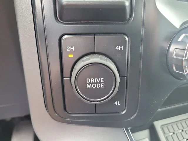 Used 2025 Black Ford XLT image 29