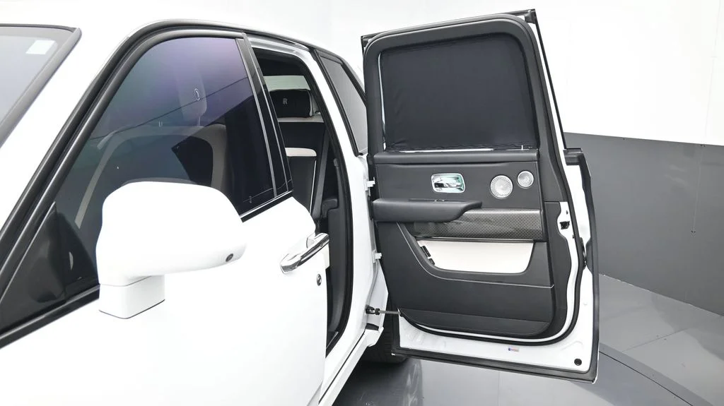 Certified Used 2022 White Rolls-Royce Black Badge image 11