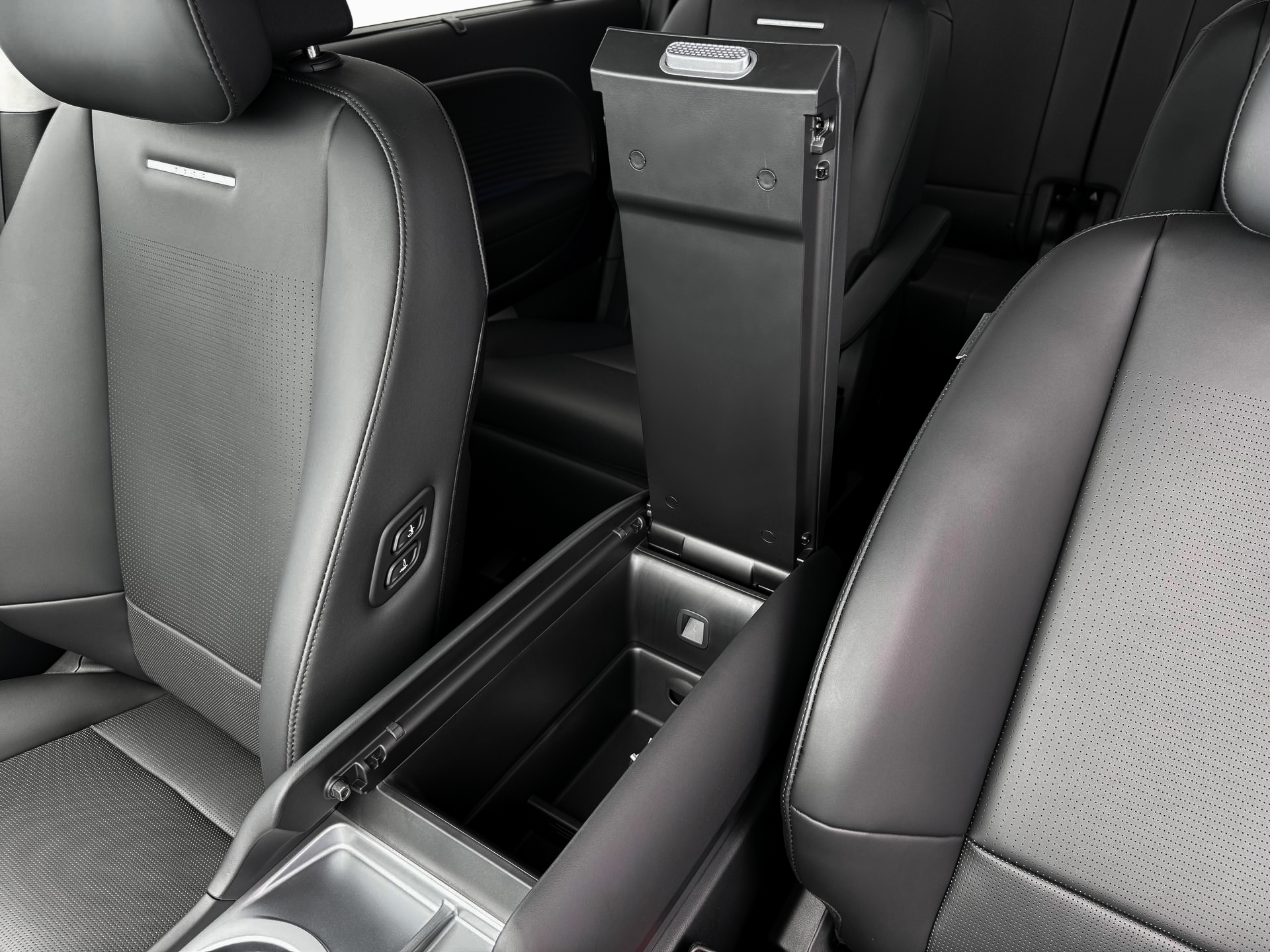 2026 Hyundai IONIQ 9 Performance Limited - Photo 31