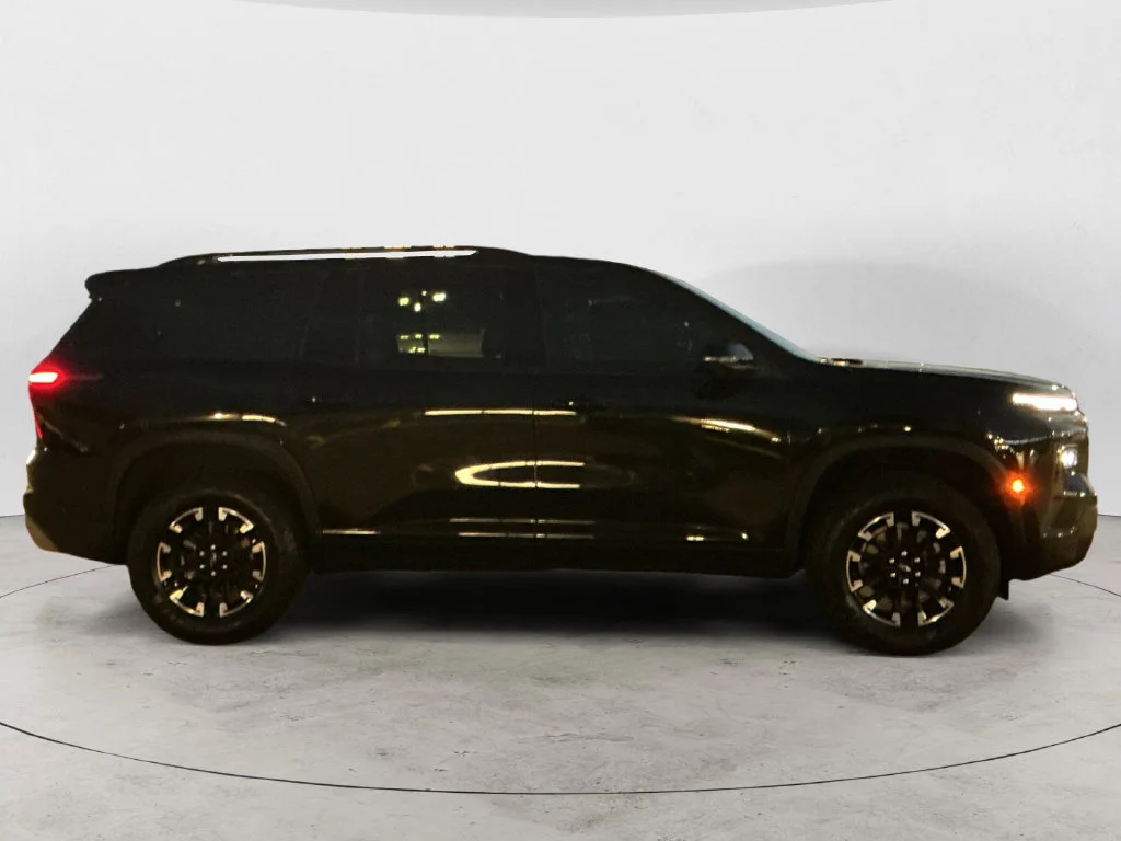 Used 2026 Mosaic Black Metallic Chevrolet Z71 image 7