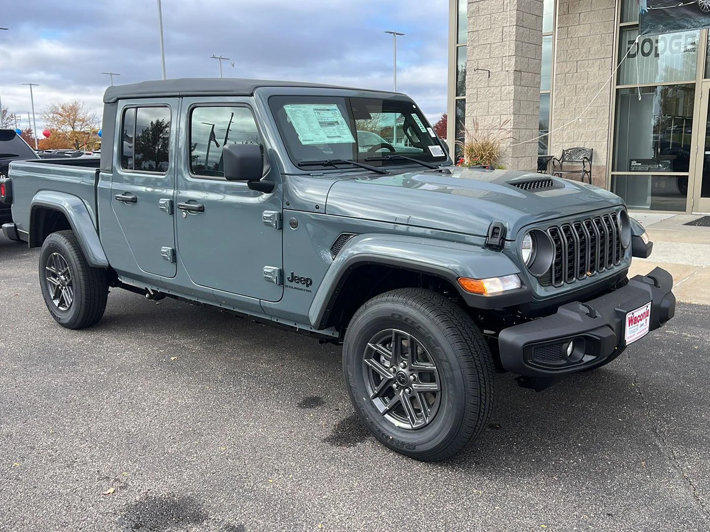 New 2025 Anvil Clear-Coat Exterior Paint Jeep Sport S image 2