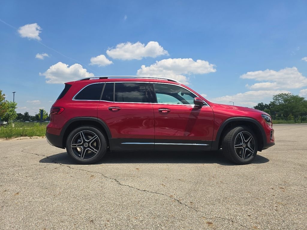 New 2026 MANUFAKTUR Patagonia Red Metallic Mercedes-Benz GLB 250 image 17
