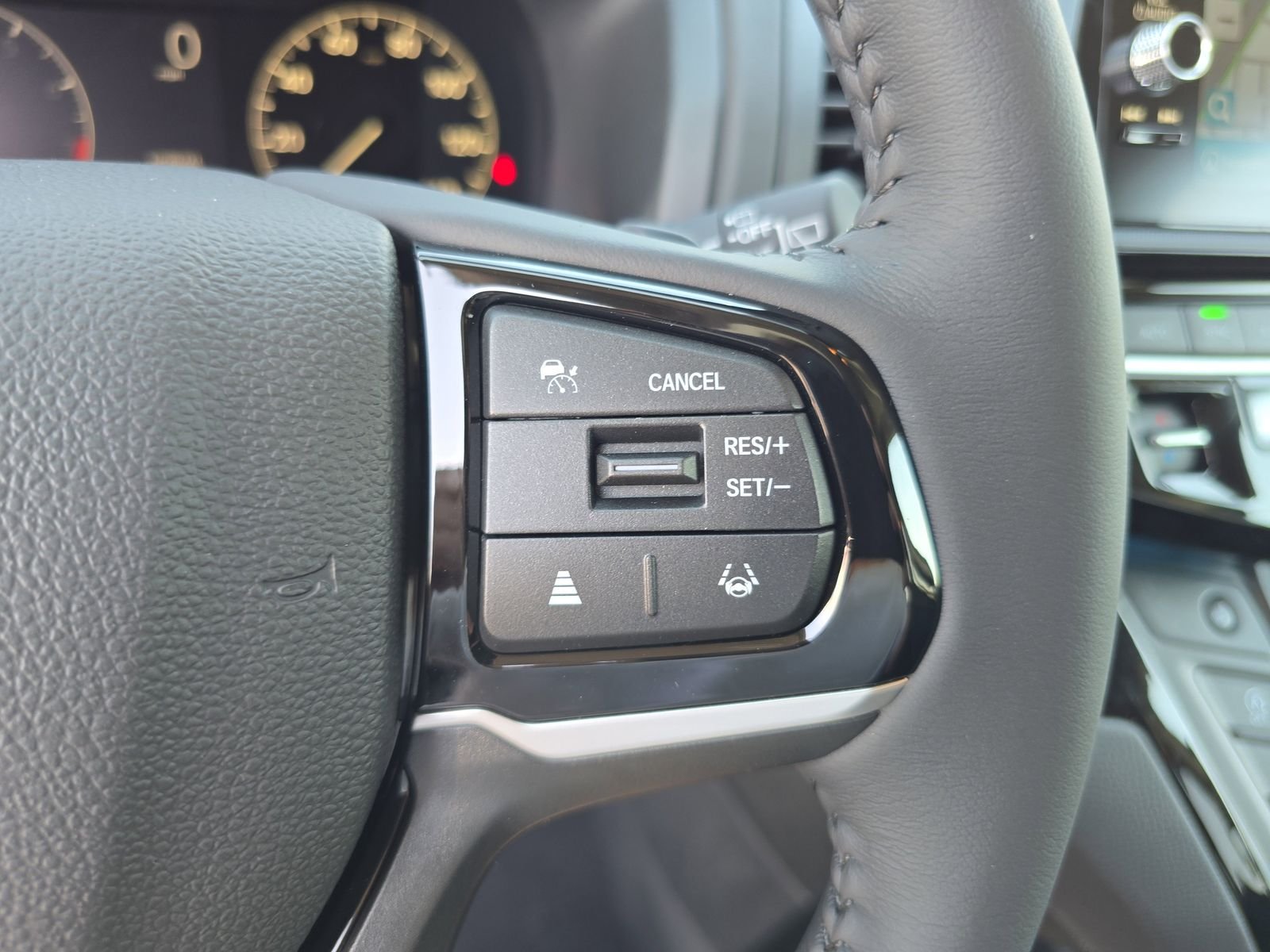 New 2026 Sonic Gray Pearl Honda Touring image 25