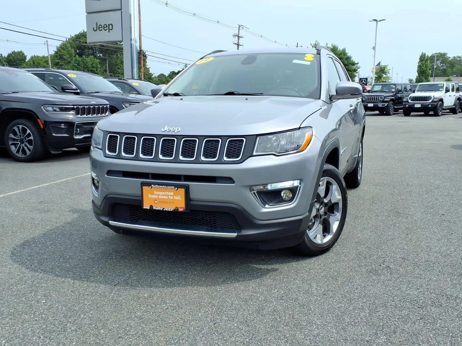 Certified Used 2019 Billet Silver Metallic Clearcoat Jeep Limited image 2