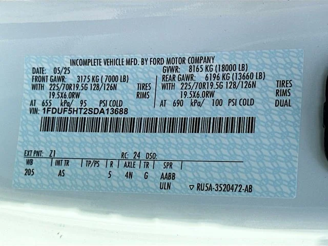 New 2025 Oxford White Ford XL image 16