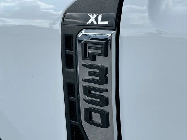 New 2026 Oxford White Ford XL image 17
