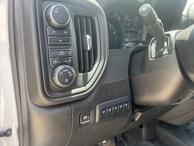 New 2025 Summit White Chevrolet Work Truck image 33