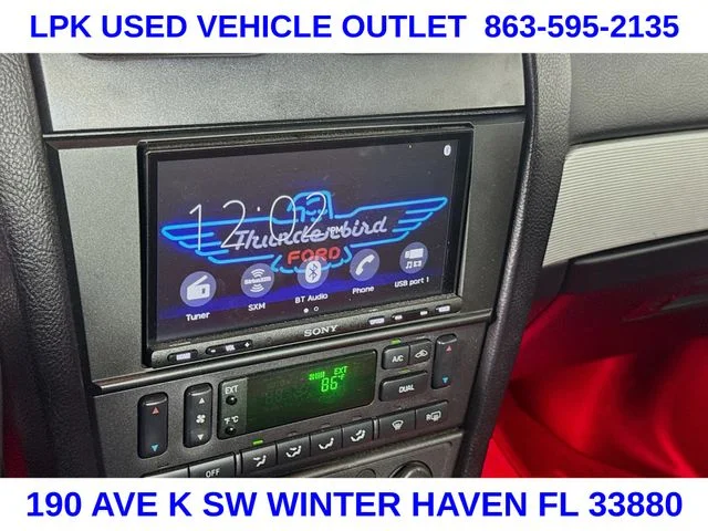 Used 2004  Ford Base image 14